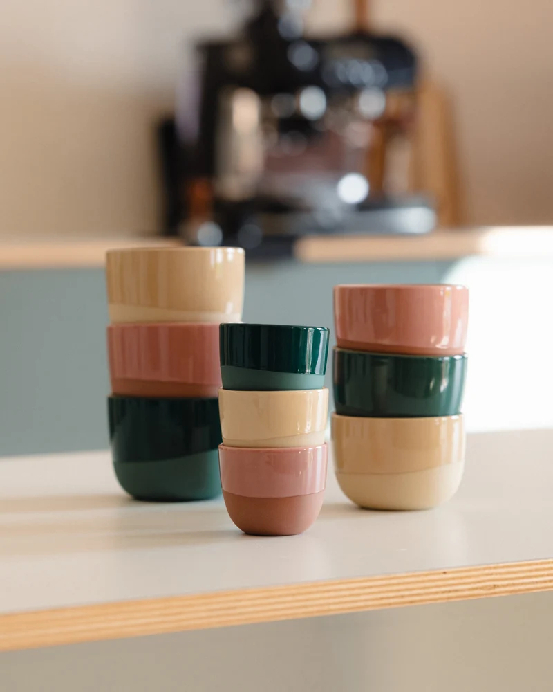 Cappuccino Tasse – Half Glazed