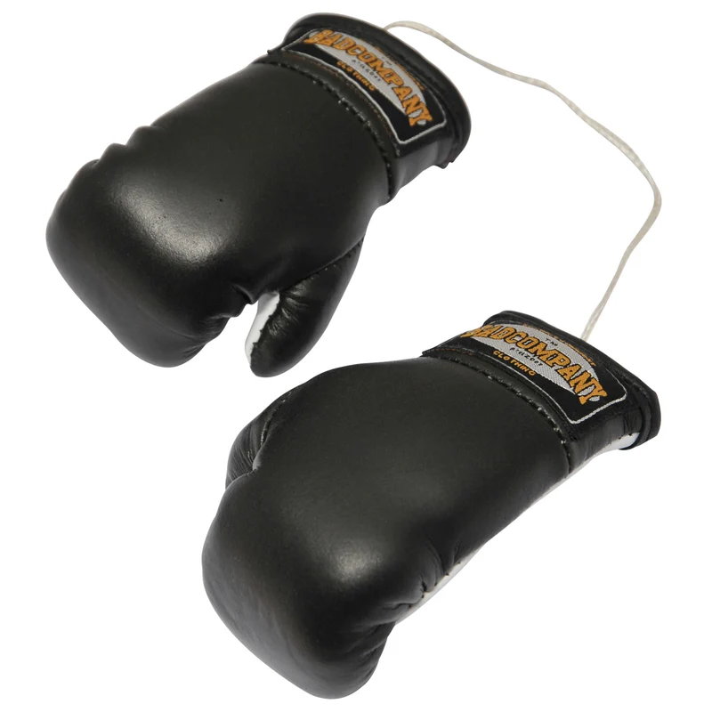 Miniatur-Boxhandschuhe als Anhänger für den Autospiegel