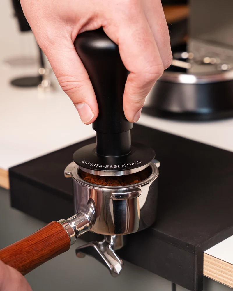 Tamper druckregulierend