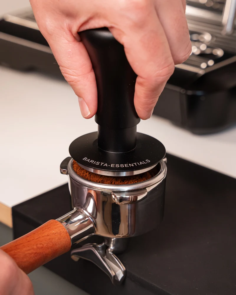 Tamper druckregulierend