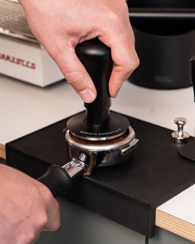 Tamper druckregulierend