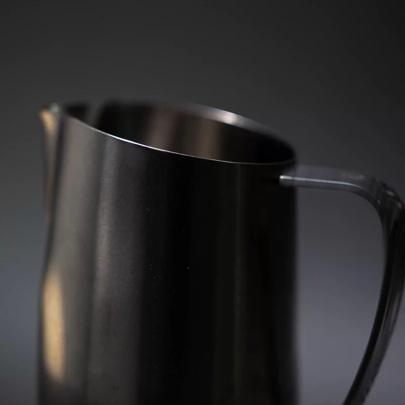 #06 Round Spout Pitcher - Ludaoqiang