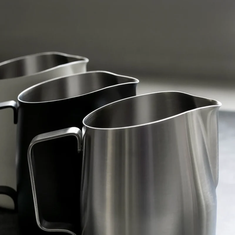 #09 Wide Spout Pitcher