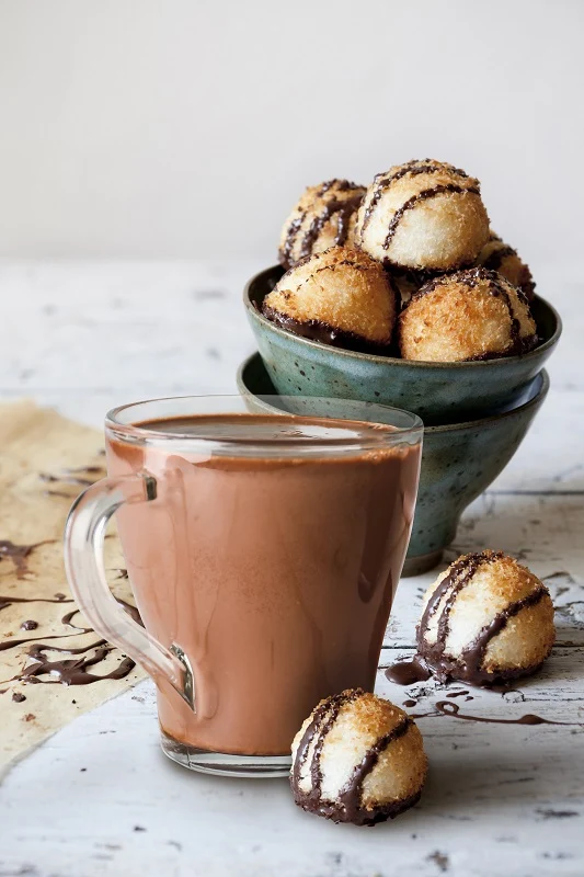 Gourmet Du Village Hot Chocolate - Dessert - Coconut Macaroon