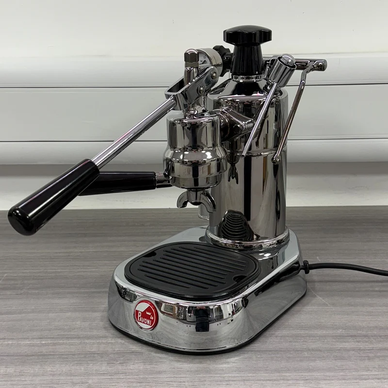 Showroom Model La Pavoni Lever Professional (Chrome base black handles) 240v - LPLPLQ01UK