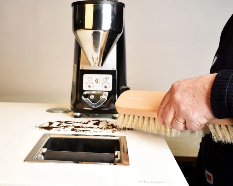 Joe Frex Countertop Brush mit Naturborsten
