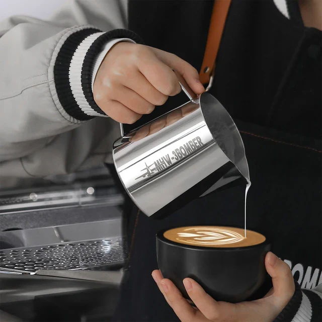 MHW-3BOMBER LATTE ART PITCHER 5.0 GLANZGRAU