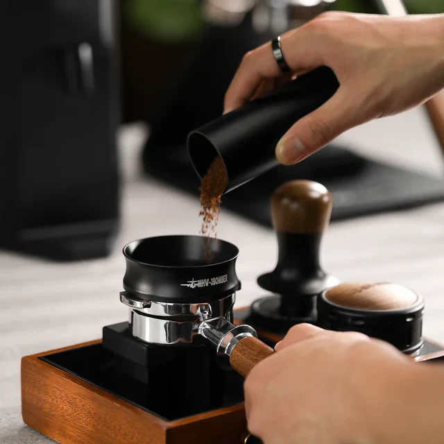 MHW-3BOMBER MAGNETISCHER KAFFEEDOSIERTRICHTER