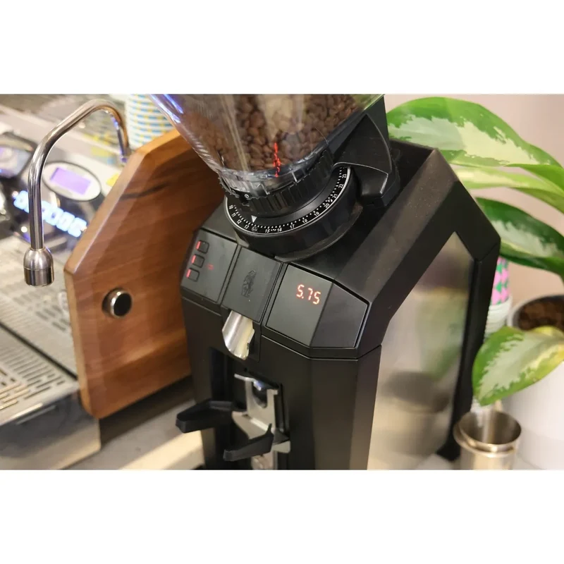 La Marzocco GS3 AV Espresso Machine + Jay Espresso Grinder Home Bundle Kit