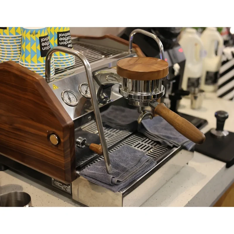 La Marzocco GS3 AV Espresso Machine + Jay Espresso Grinder Home Bundle Kit
