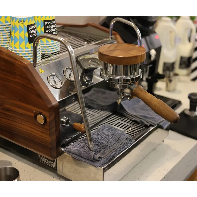 La Marzocco GS3 AV Espresso Machine + Jay Espresso Grinder Home Bundle Kit