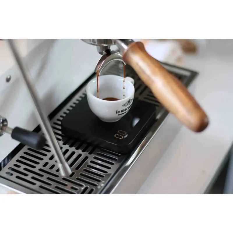 La Marzocco GS3 AV Espresso Machine + Jay Espresso Grinder Home Bundle Kit