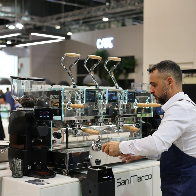 La San Marco Leva Luxury Espresso Machine - PID and MultiBoiler