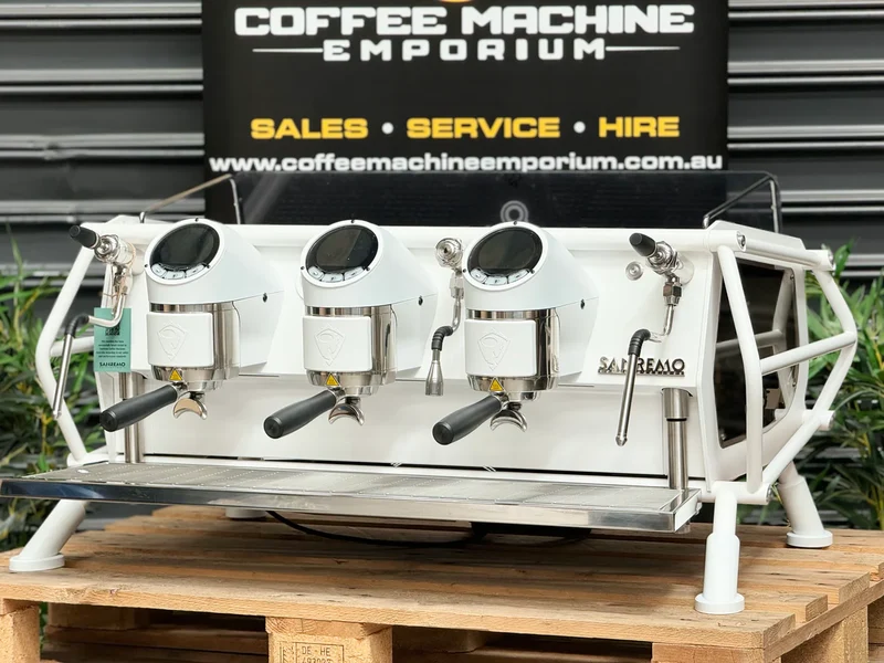 Sanremo Cafe Racer Full White Espresso Machine