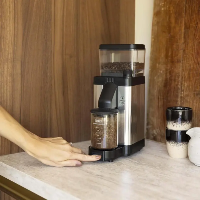 Moccamaster KM5 Burr Grinder - Fast, Uniform Grinding for the Perfect Brew