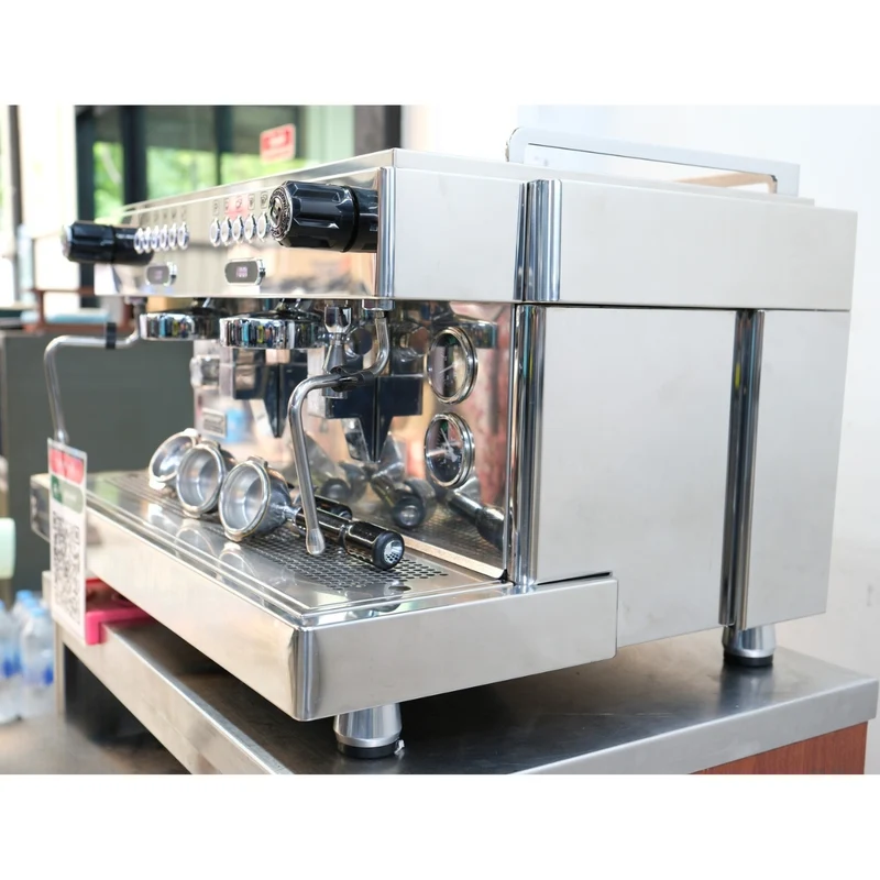 Rocket RE A Timer Espresso Machine - Thermosiphon & Dual Cool-Touch Wands