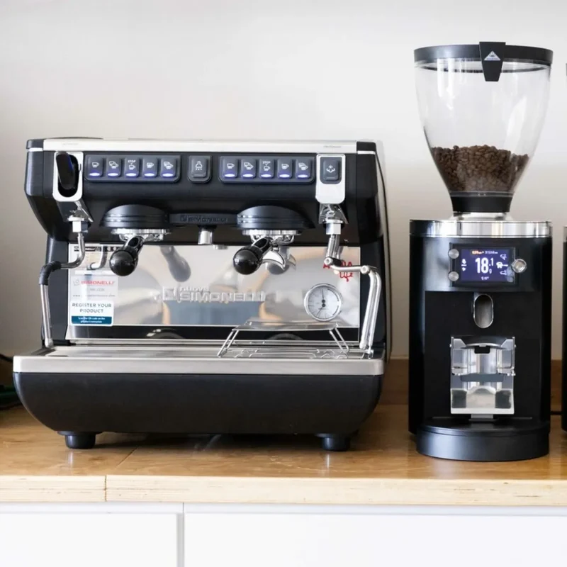 Nuova Simonelli Appia Life Compact 2 Group Espresso Machine - 7.5 Litre Boiler, Drytex Thermal