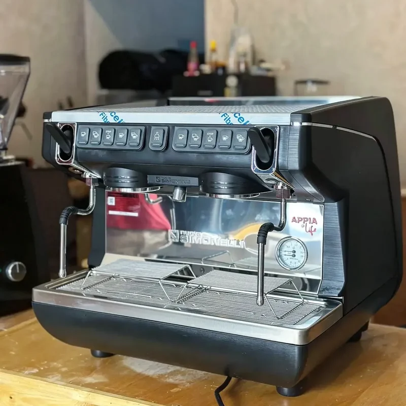 Nuova Simonelli Appia Life Compact 2 Group Espresso Machine - 7.5 Litre Boiler, Drytex Thermal