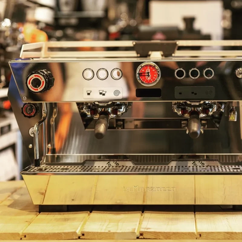 La Marzocco KB90 Espresso Machine - 13.6L Boiler Capacity, Dual PID