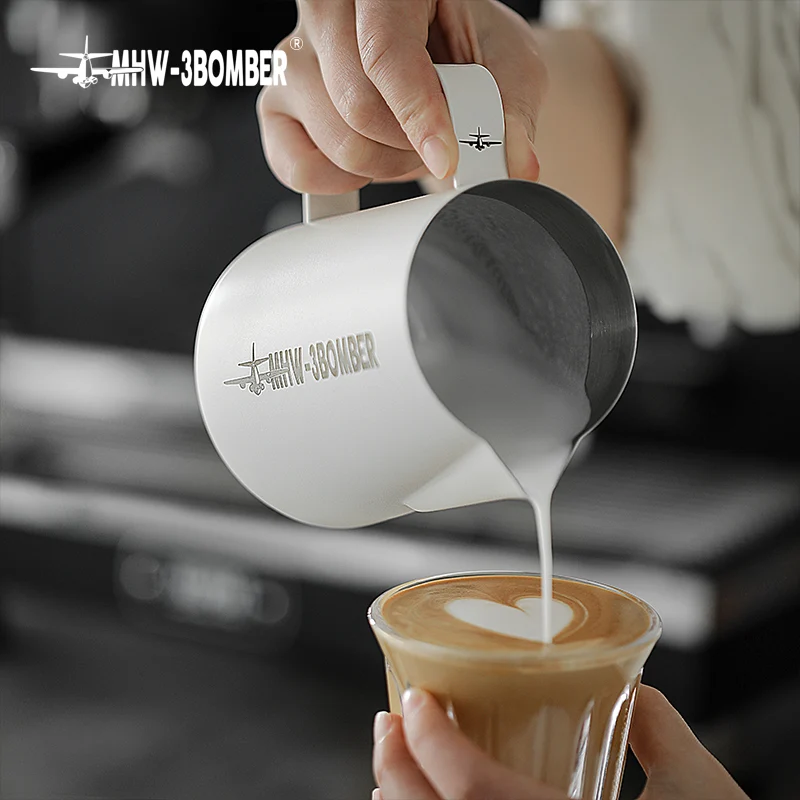 MHW Classic 3.0 Milk Pitcher 600ml - Black