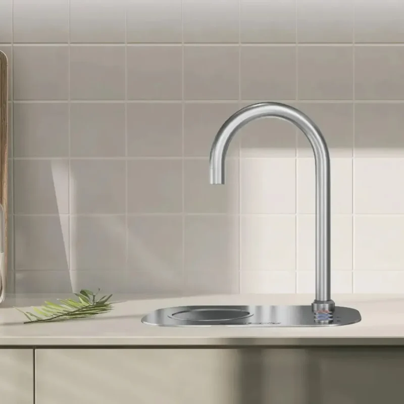Quatreau SmartTap™ Rugged High-Volume Hydration Hub - With Driptray