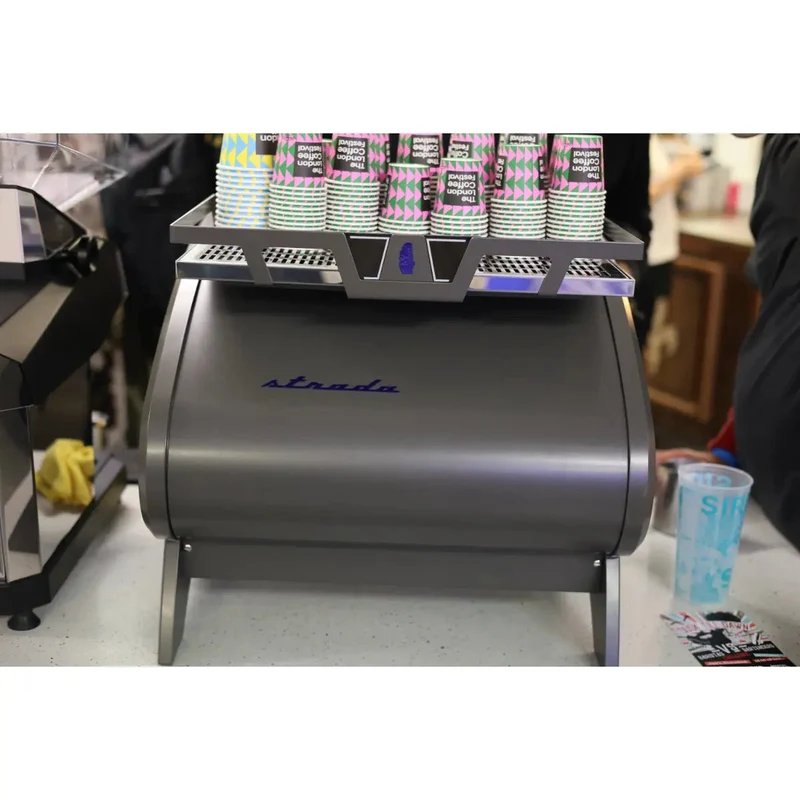 La Marzocco Strada X 1 Gr Espresso Machine + Swan Espresso Grinder Commercial Bundle Kit