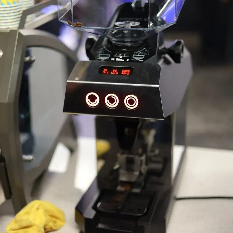 La Marzocco Strada X 1 Gr Espresso Machine + Swan Espresso Grinder Commercial Bundle Kit