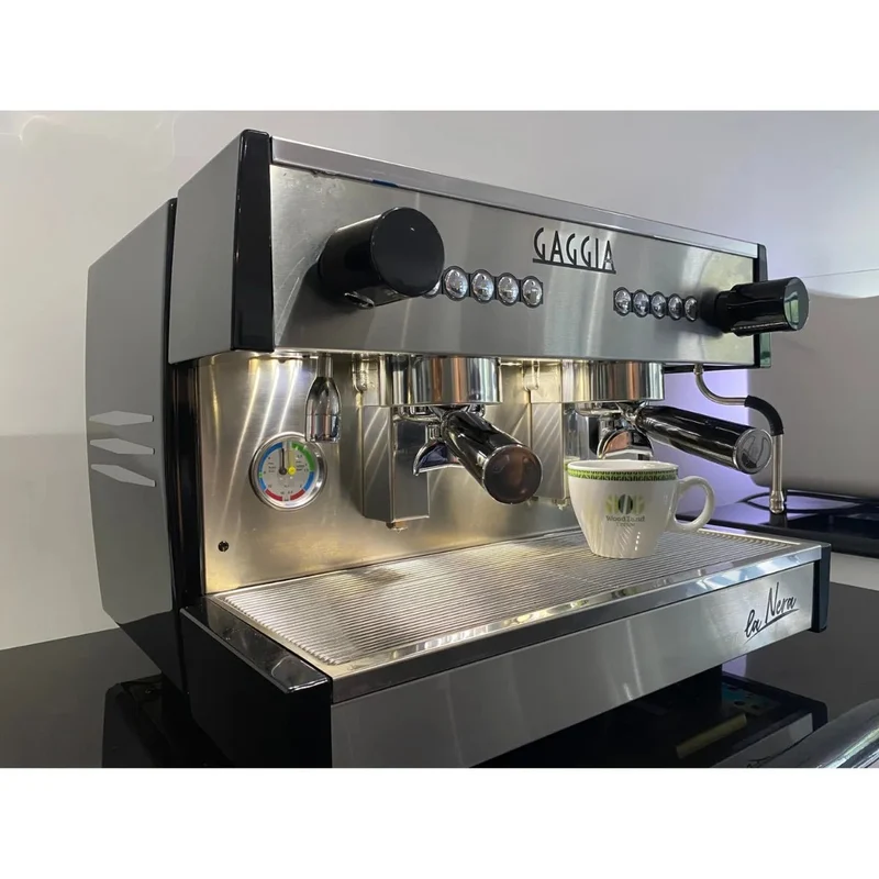 Gaggia Milano La Nera Espresso Machine - with Copper Boiler and Smartia Connect Technology