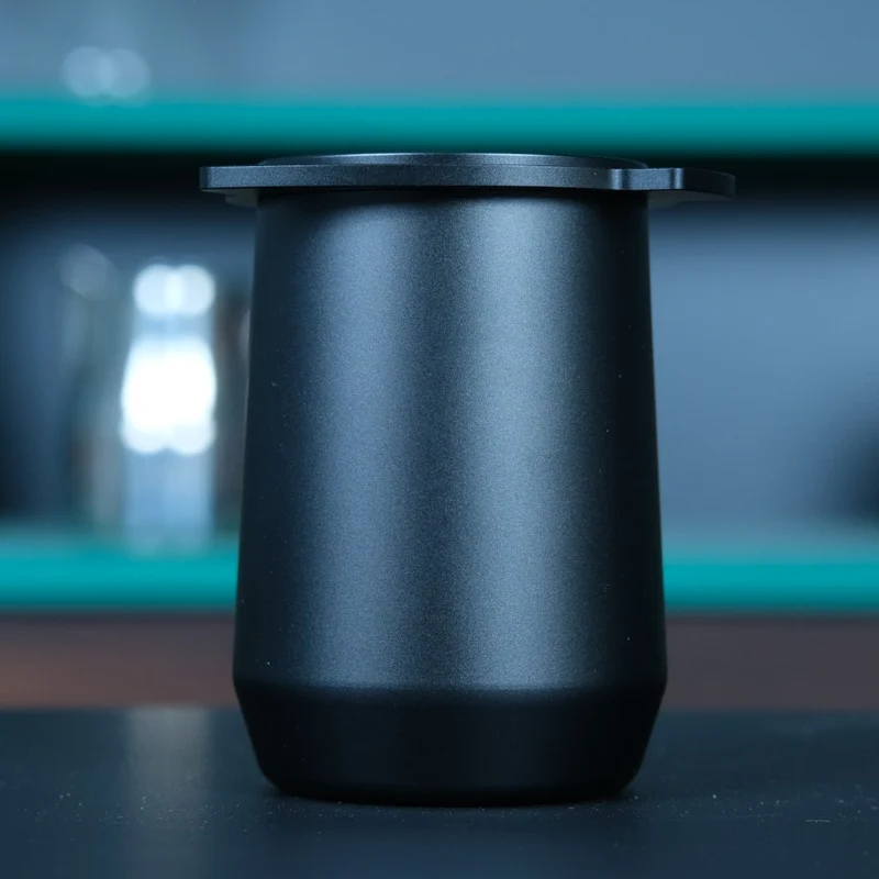 Van Pommeren - Doseerbeker Aluminium Zwart 54mm