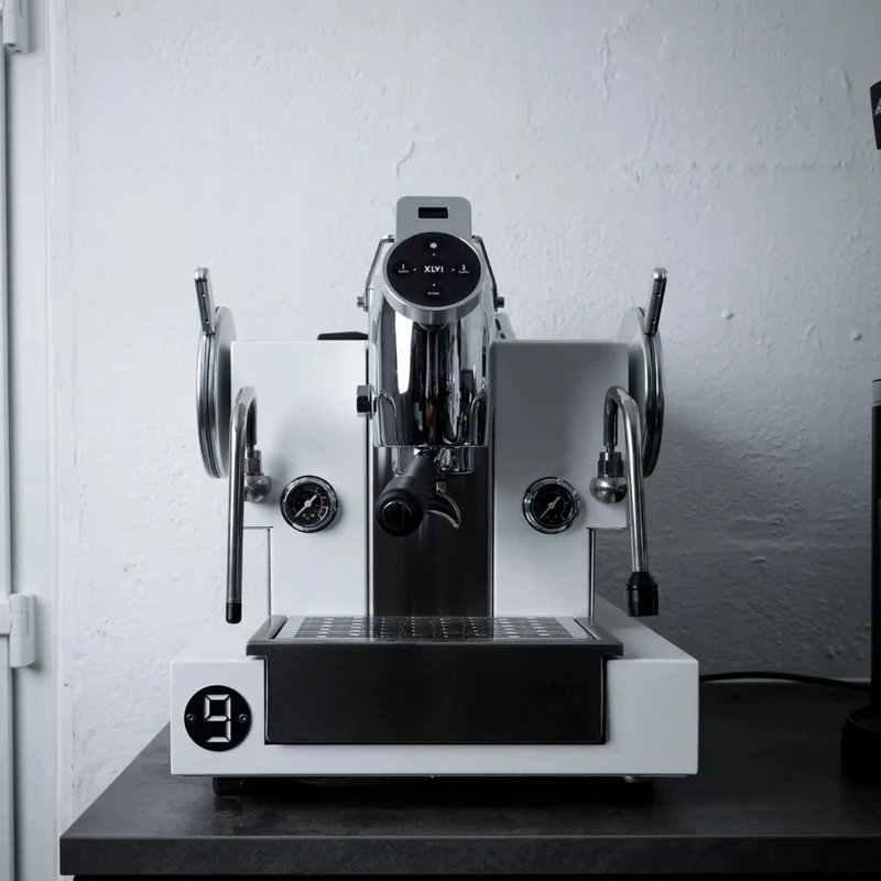 XLVI STH 9: 1-Group Double-Boiler Espresso Machine with P.I.D. and Saturated Group Head