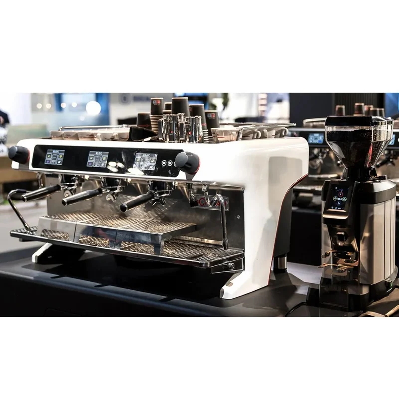 La Cimbali M40 Professional Espresso Machine - High-Volume Eco-Smart Thermal System
