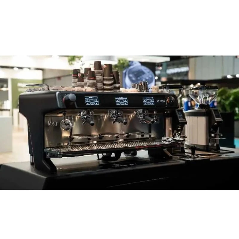 La Cimbali M40 Professional Espresso Machine - High-Volume Eco-Smart Thermal System