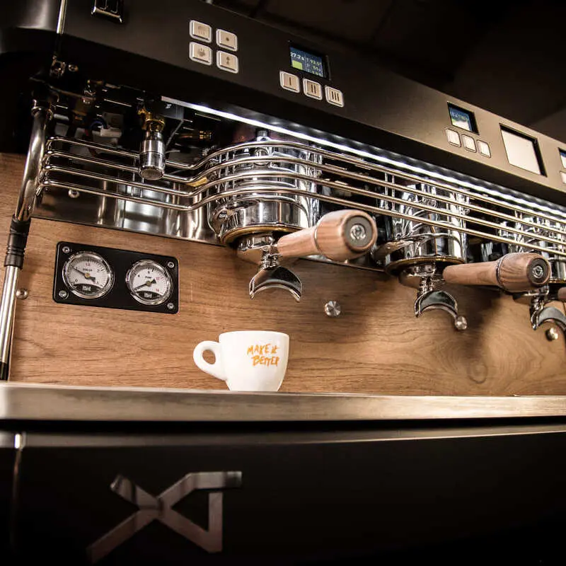 Dalla Corte XT Barista 3 Gruppig mit MCS | Kaffeewelt
