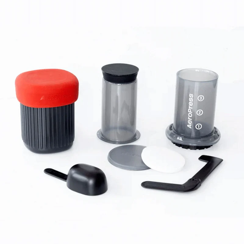 AeroPress Go Coffee Maker inkl. 100 Filtern